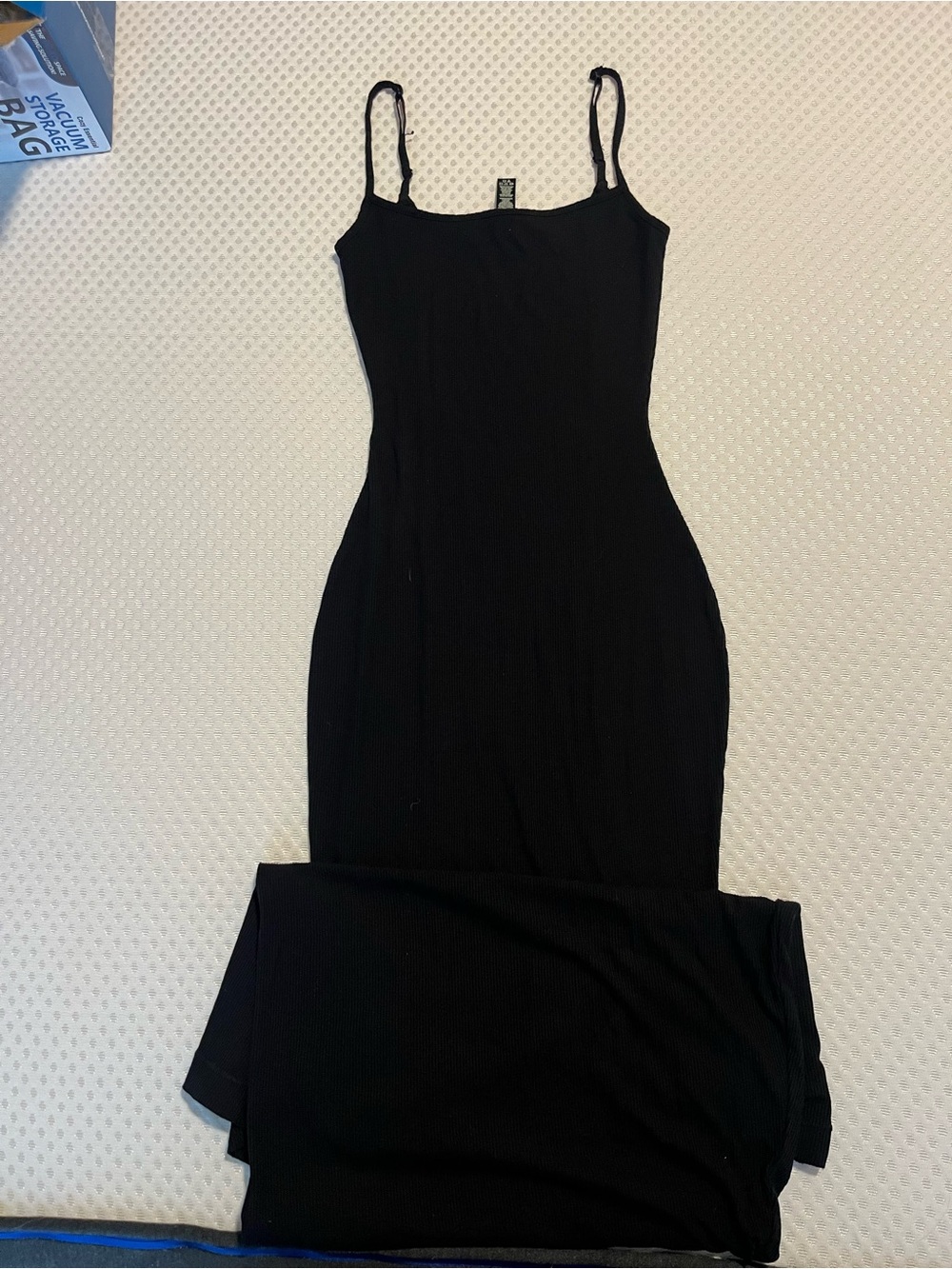 SKIMS Black Ribbed
SOFT LOUNGE LONG SLIP DRESS- XS - Picture 2 of 4